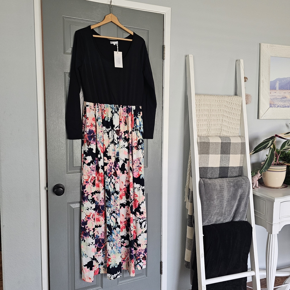 NWT Hazel Blues 1X Maxi Dress Black Top & Floral Skirt Tara Lynn’s - Picture 2 of 6